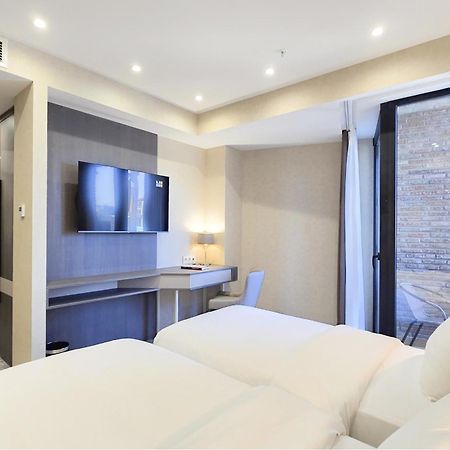 Griffin Hotel Tbilisi Esterno foto