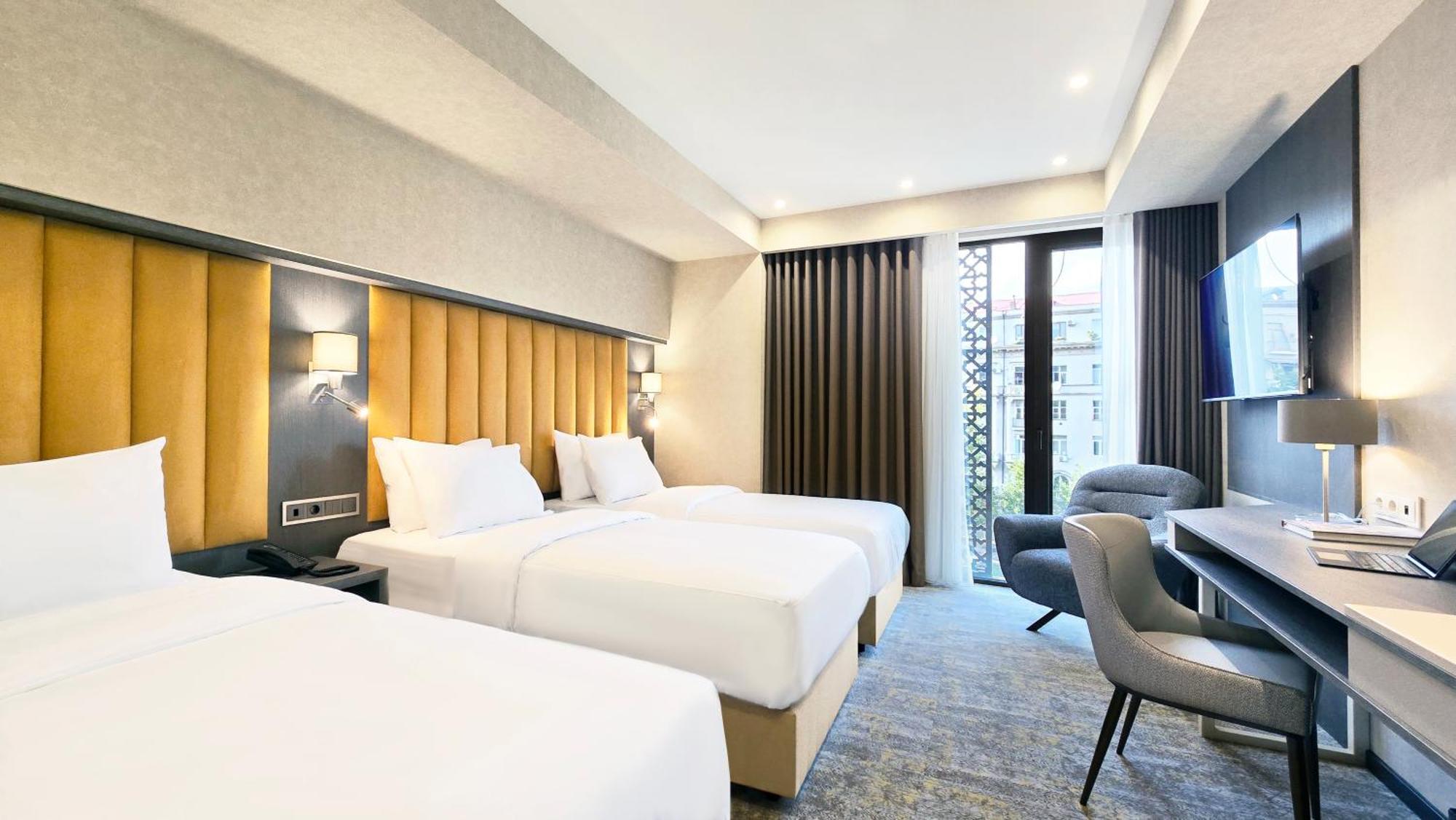 Griffin Hotel Tbilisi Esterno foto