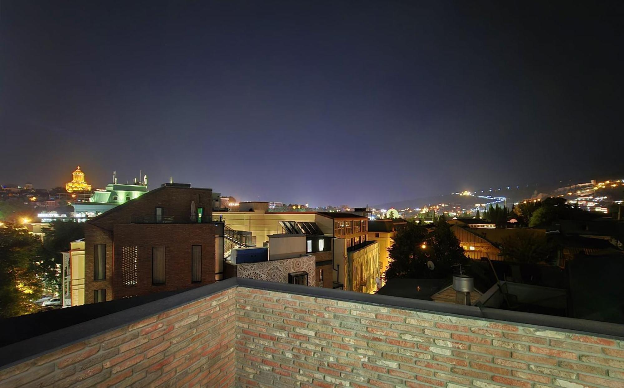 Griffin Hotel Tbilisi Esterno foto