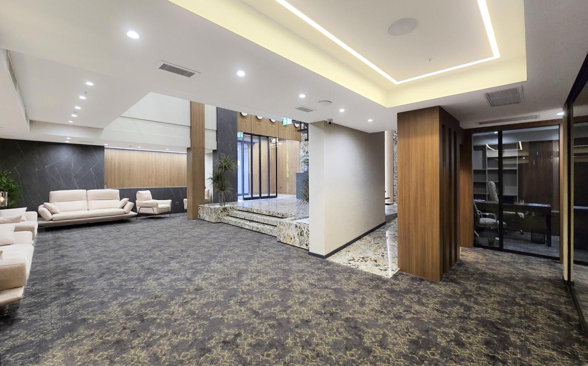 Griffin Hotel Tbilisi Esterno foto